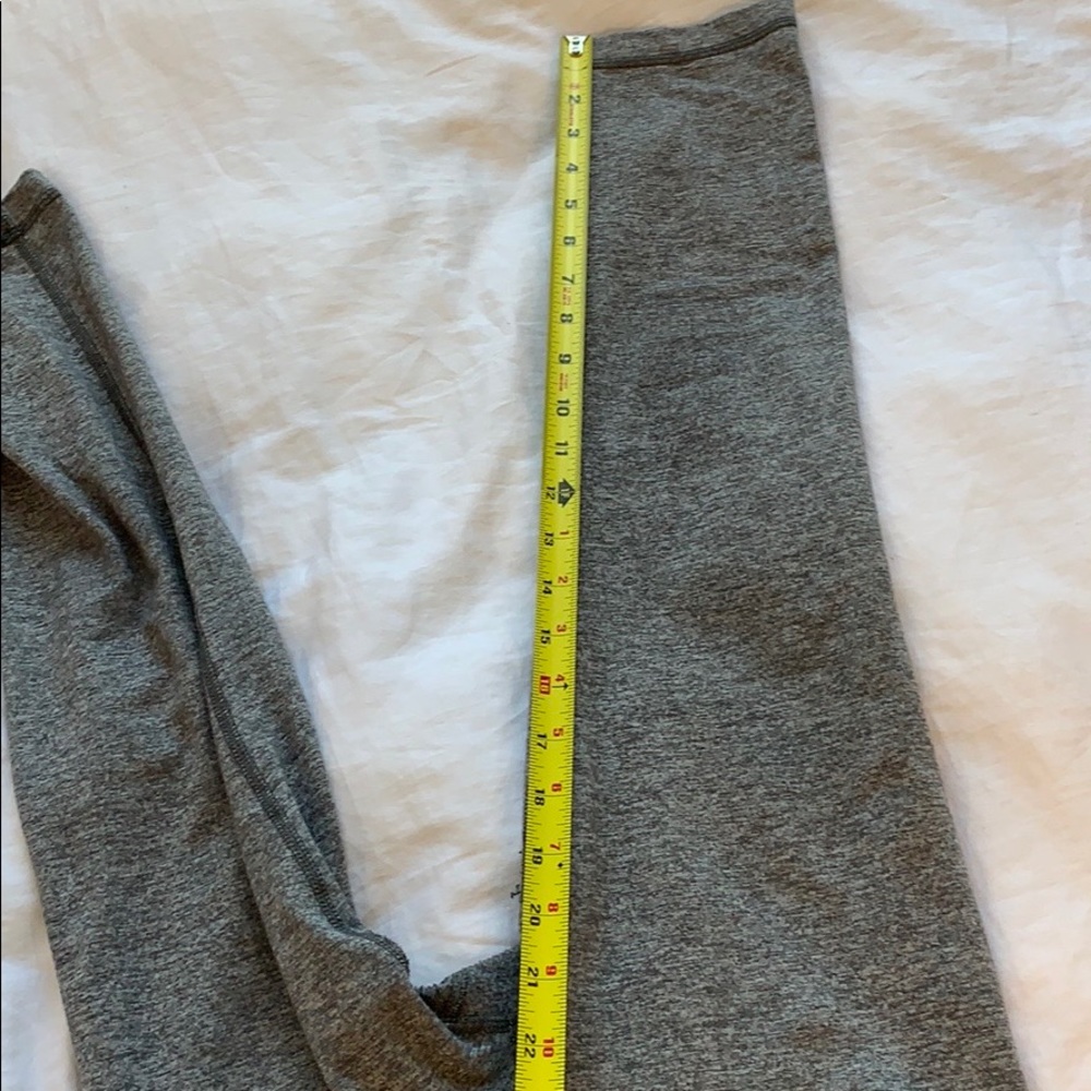 Lululemon heather grey leggings - Picture 8 of 8